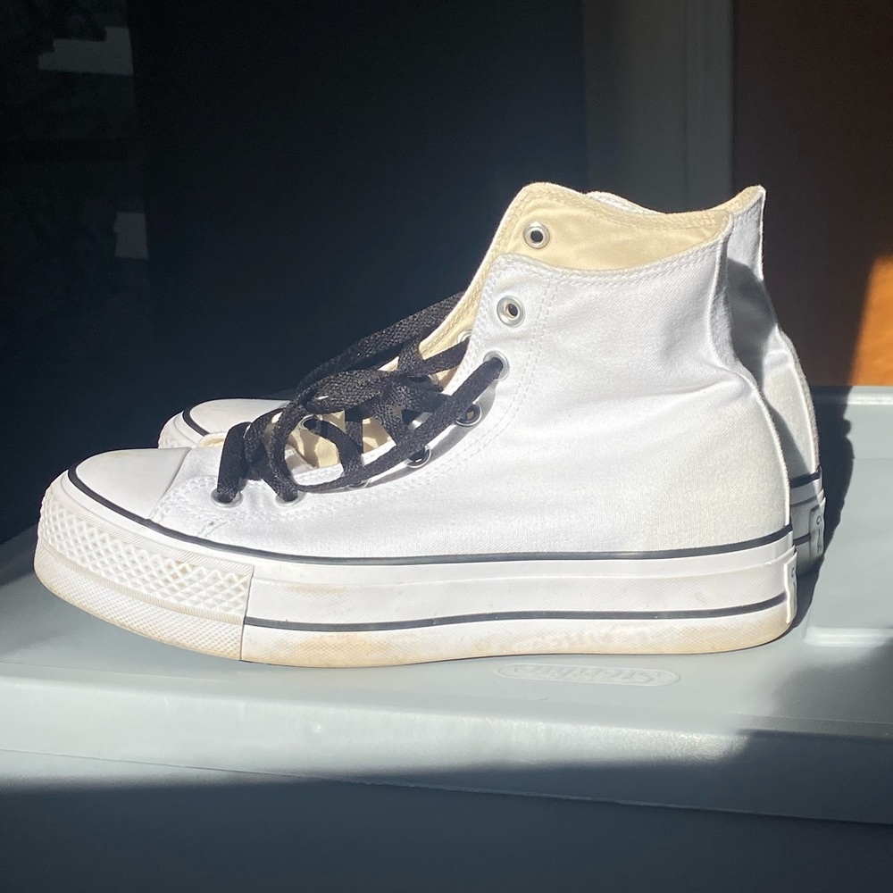 Platform Converse